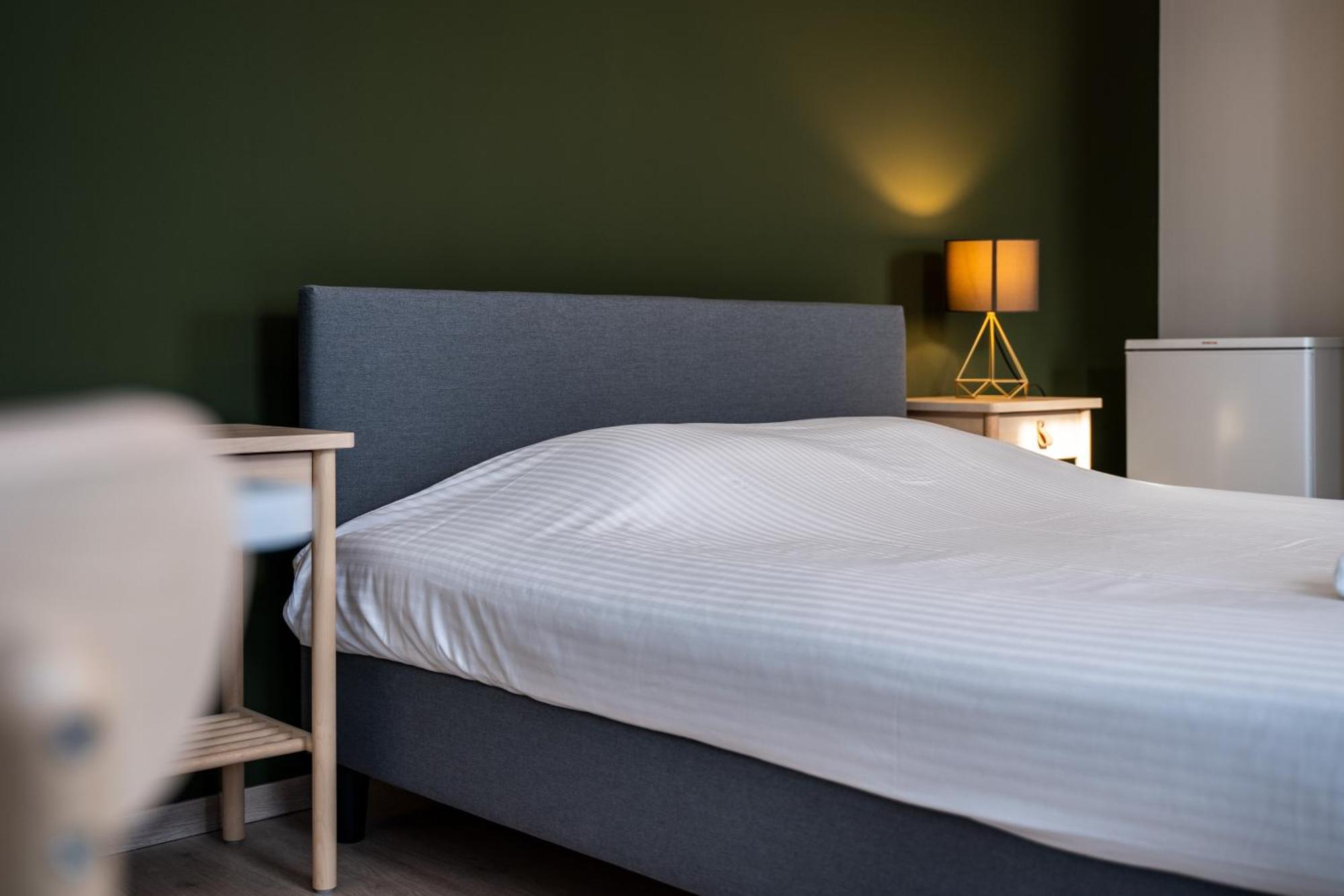 General Sixty-Seven By Romy&Travis Hotel Brugge Bagian luar foto