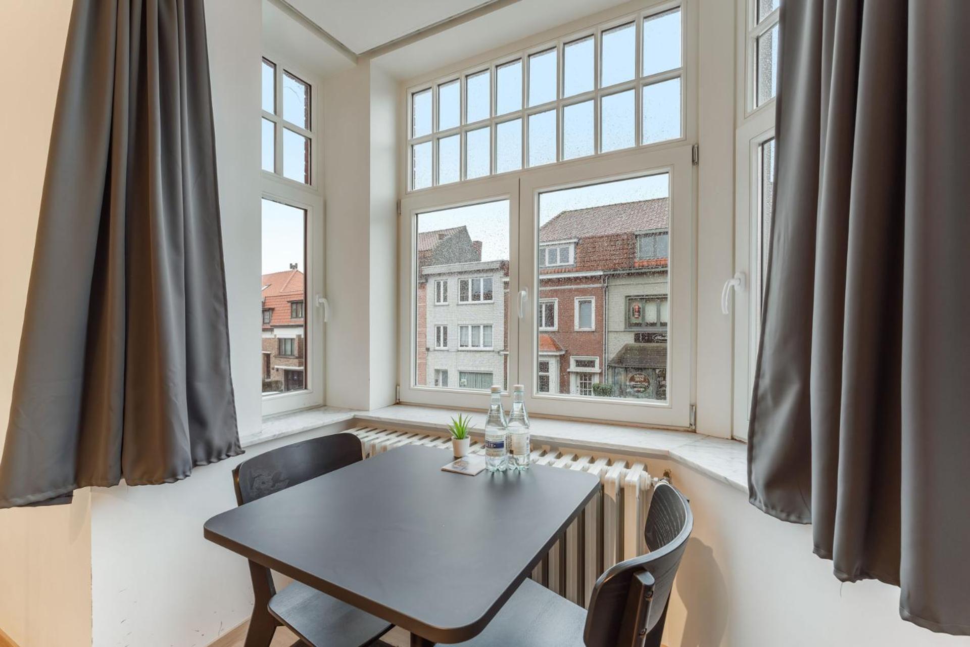 General Sixty-Seven By Romy&Travis Hotel Brugge Bagian luar foto